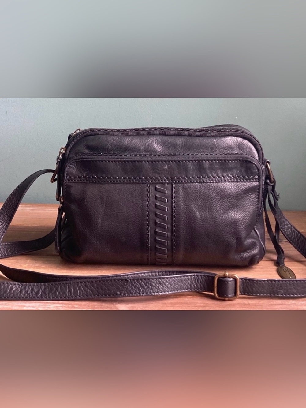 NWOT!Born Genuine Leather Triple Compartment Crossbody Bag, BLACK